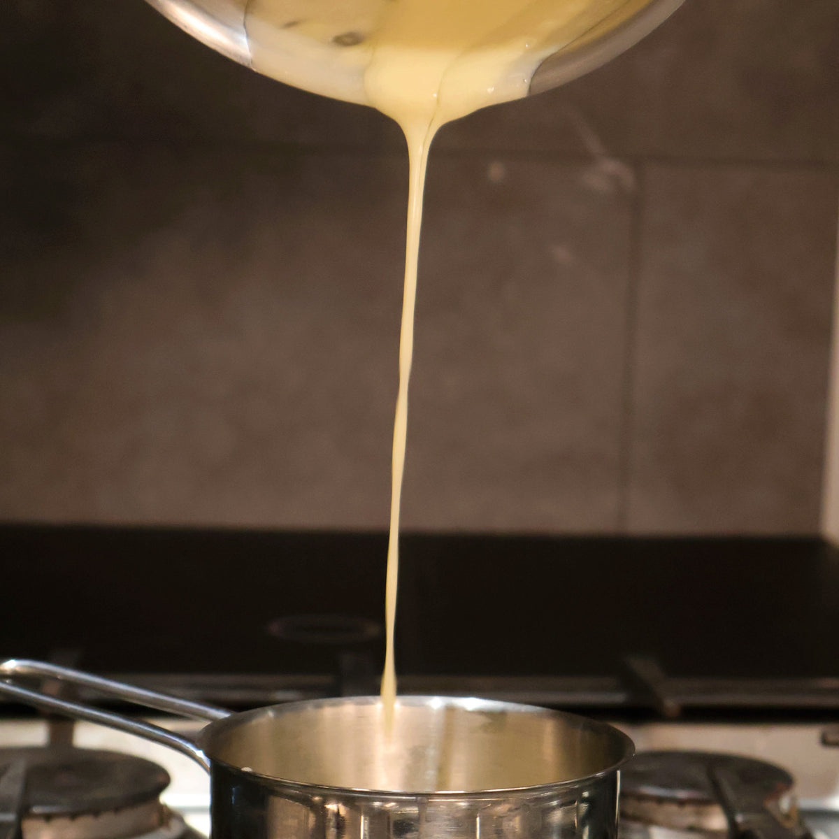Palets de base beurre blanc SAUGUS dans l'atelier de Pont-l'Abbé